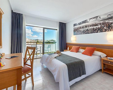 Vibra Mare Nostrum Ibiza slaapkamer
