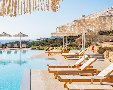 Ramnus Karpathos ligbedjes met uitzicht