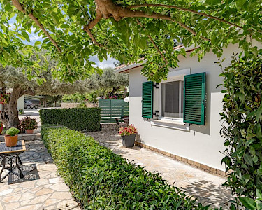 Forti Retreat Lefkas tuin