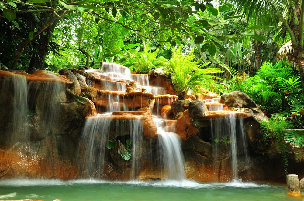 Costa Rica waterval met hot springs