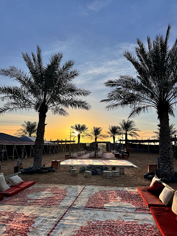 Dubai woestijn zonsopgang in de ochtend