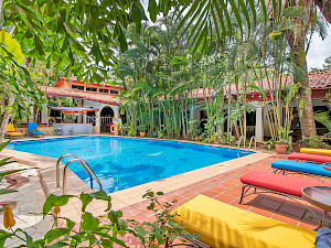 Villas Lirio Costa Rica zwembad in tuin