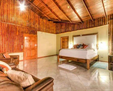 GreenLagoon Arenal Waterfall Villas Costa Rica kamer