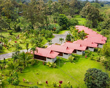 Arenal History Inn Costa Rica huisjes van de bovenkant