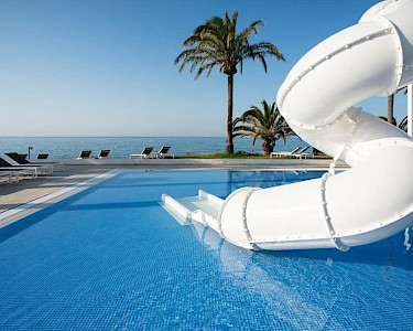 Estival Torrequebrada Costa del Sol zwembad met glijbaan