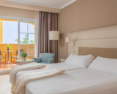 Iberostar Waves Malaga Playa Spanje slaapkamer